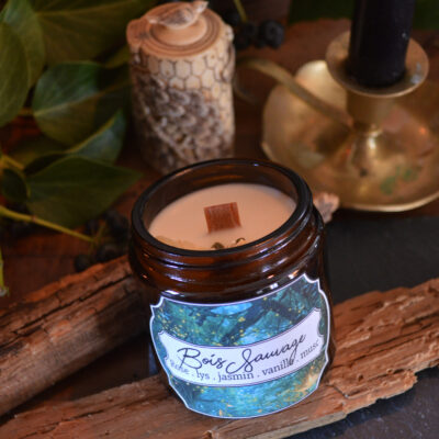 Bougie parfumée En Terre du Milieu, Bois Sauvage