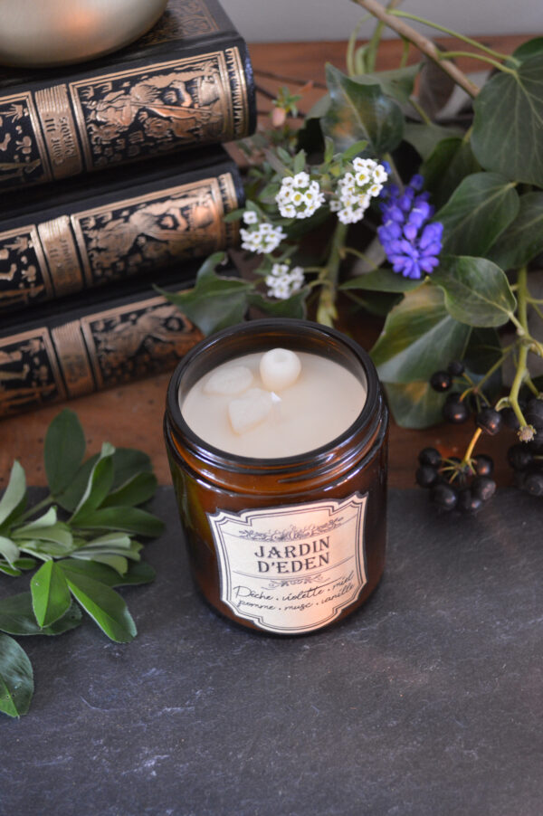 Bougie parfumée dans un pot apothicaire ambré, Jardin d'Eden