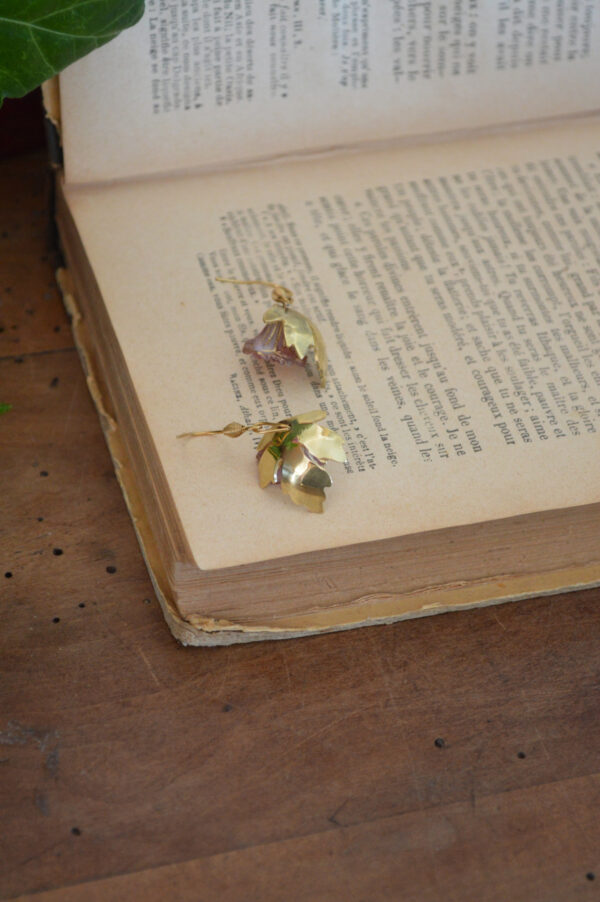 Boucles d'oreilles Floraison Sylvestre, clochettes en verre tchèque – Image 4