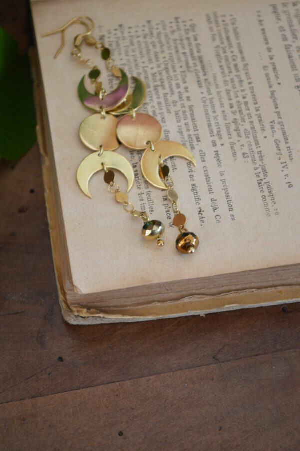 Boucles d'oreilles cycle lunaire et perle en verre tchèque – Image 4
