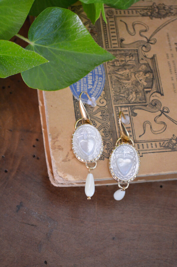 Boucles d'oreilles Ex Voto en nacre
