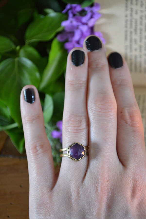 Bague Bouton d'améthyste