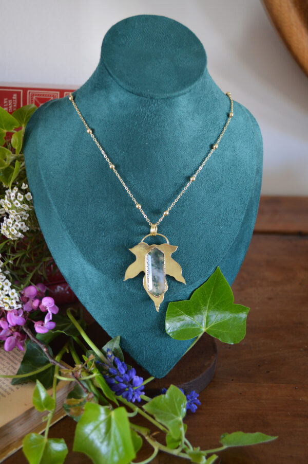 Pendentif grande feuille et agate mousse