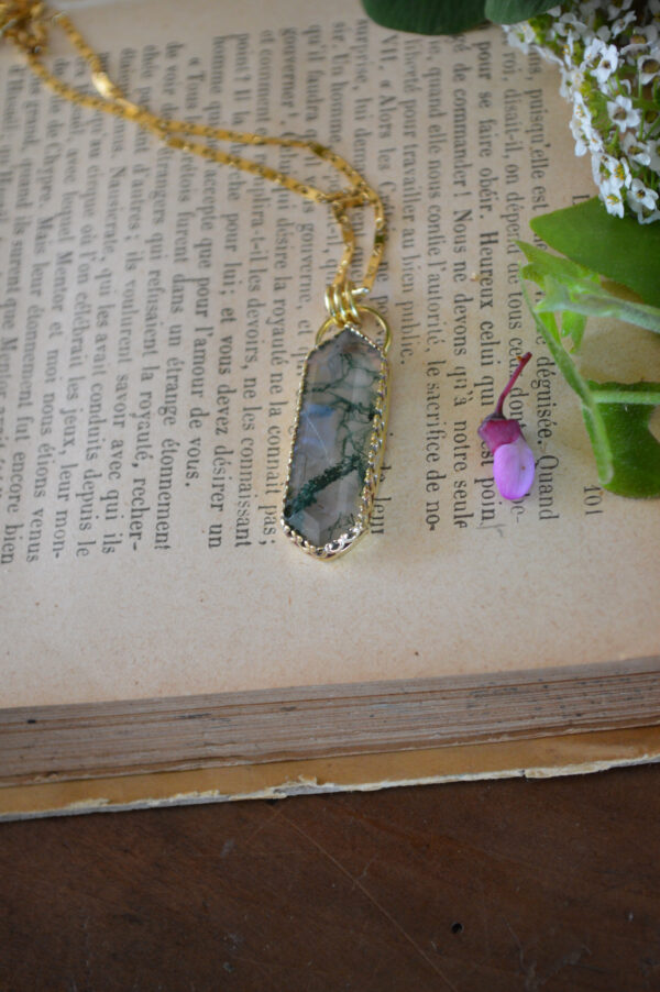 Pendentif simple, agate mousse hexagonale