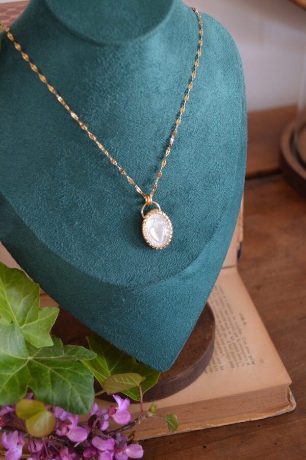 Pendentif Ex Voto en nacre
