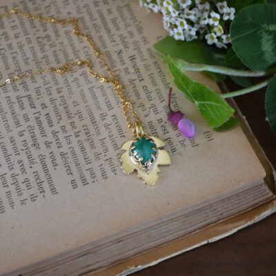 Pendentif petite feuille et malachite