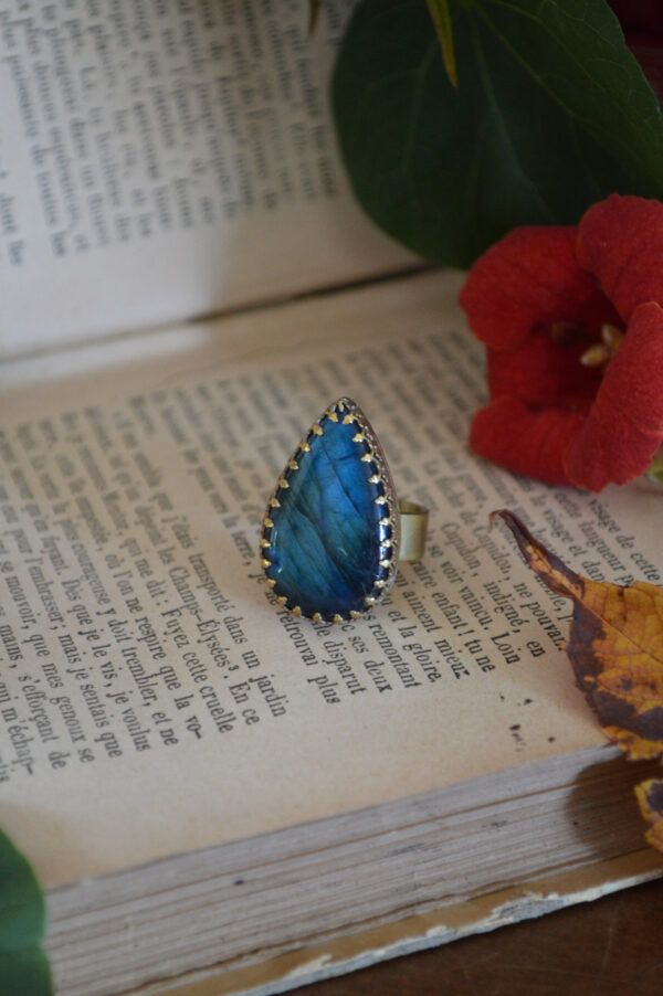 Bague Reflets du lagon, labradorite bleue