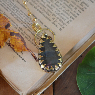 Pendentif Fiole lunaire, labradorite violette