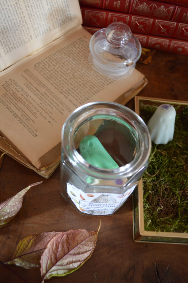 Fondants parfumés dans une bonbonnière, Essences fantomatiques – Image 2