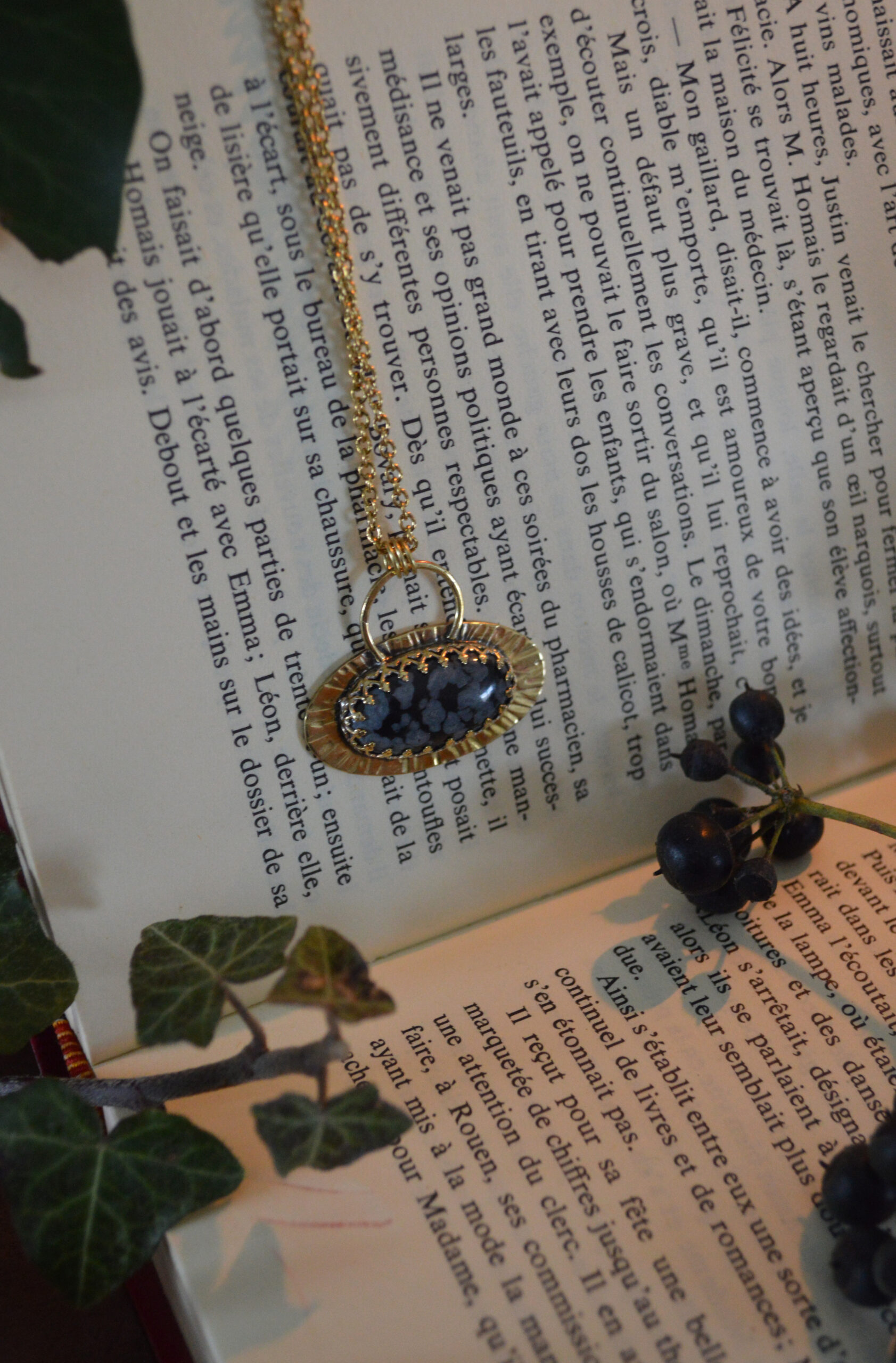 Pendentif Skadi, obsidienne flocon de neige