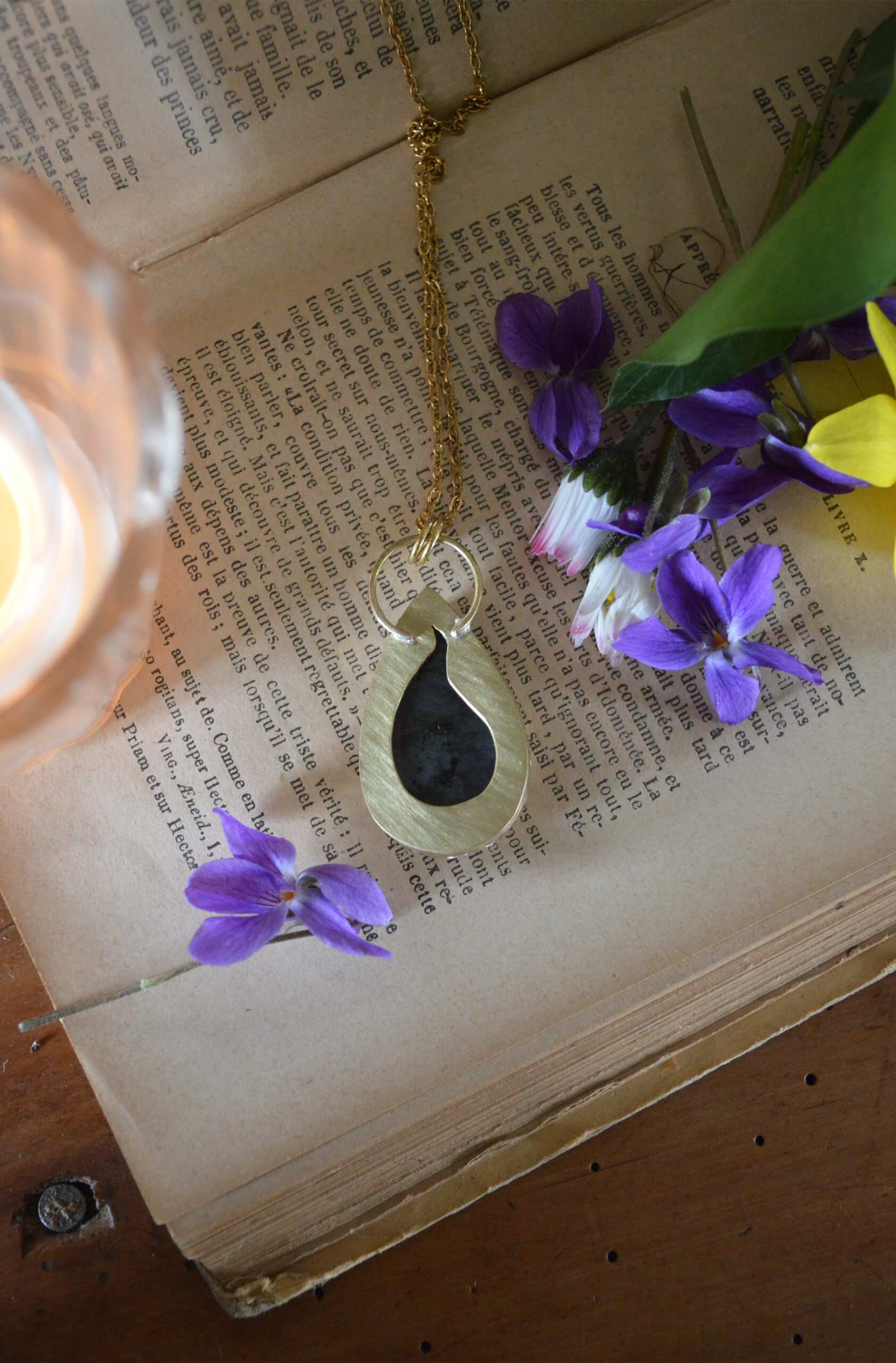 Pendentif A l'Heure du Thé, Labradorite violette – Image 6