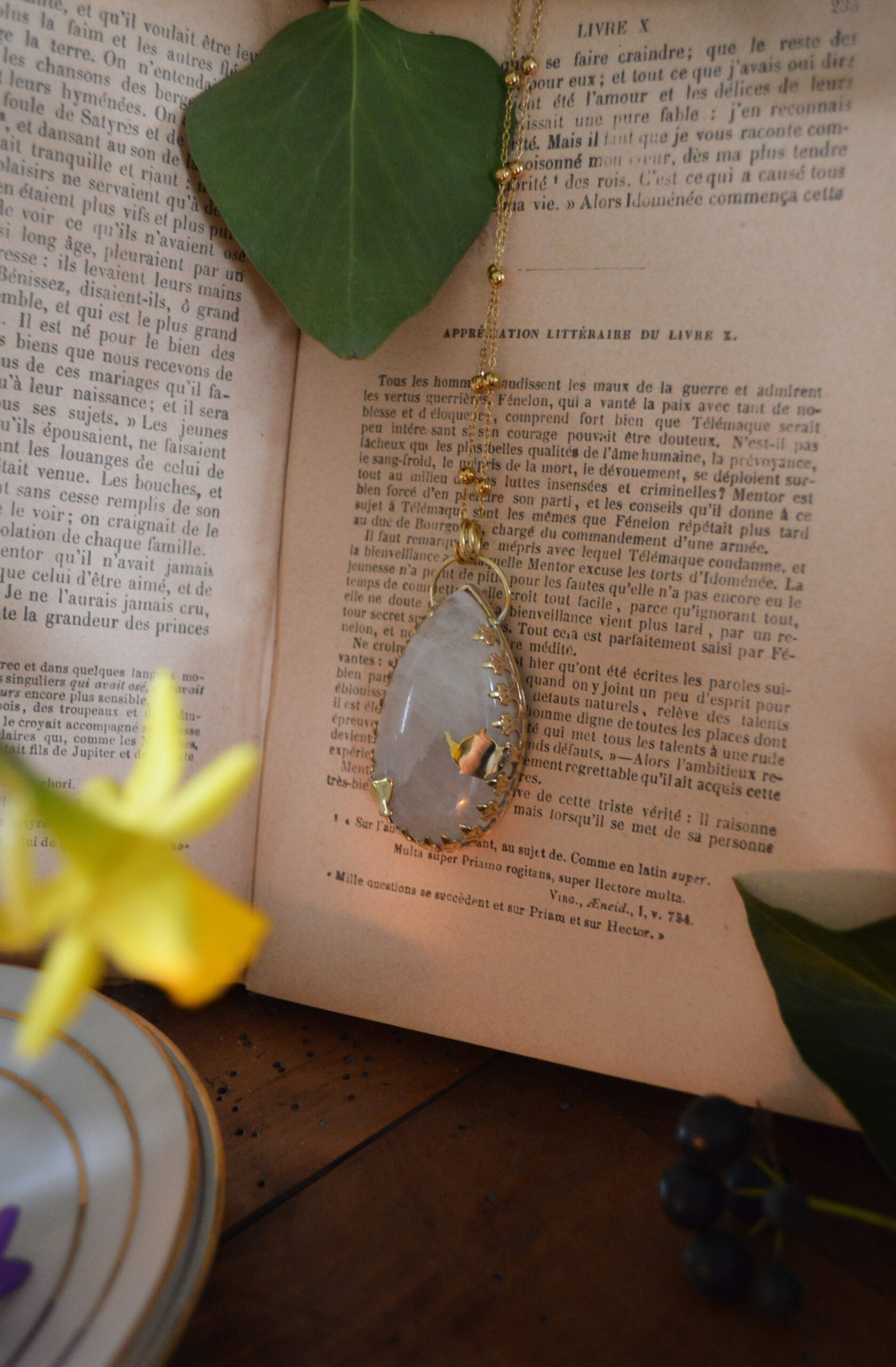 Pendentif A l'Heure du Thé, pierre de lune