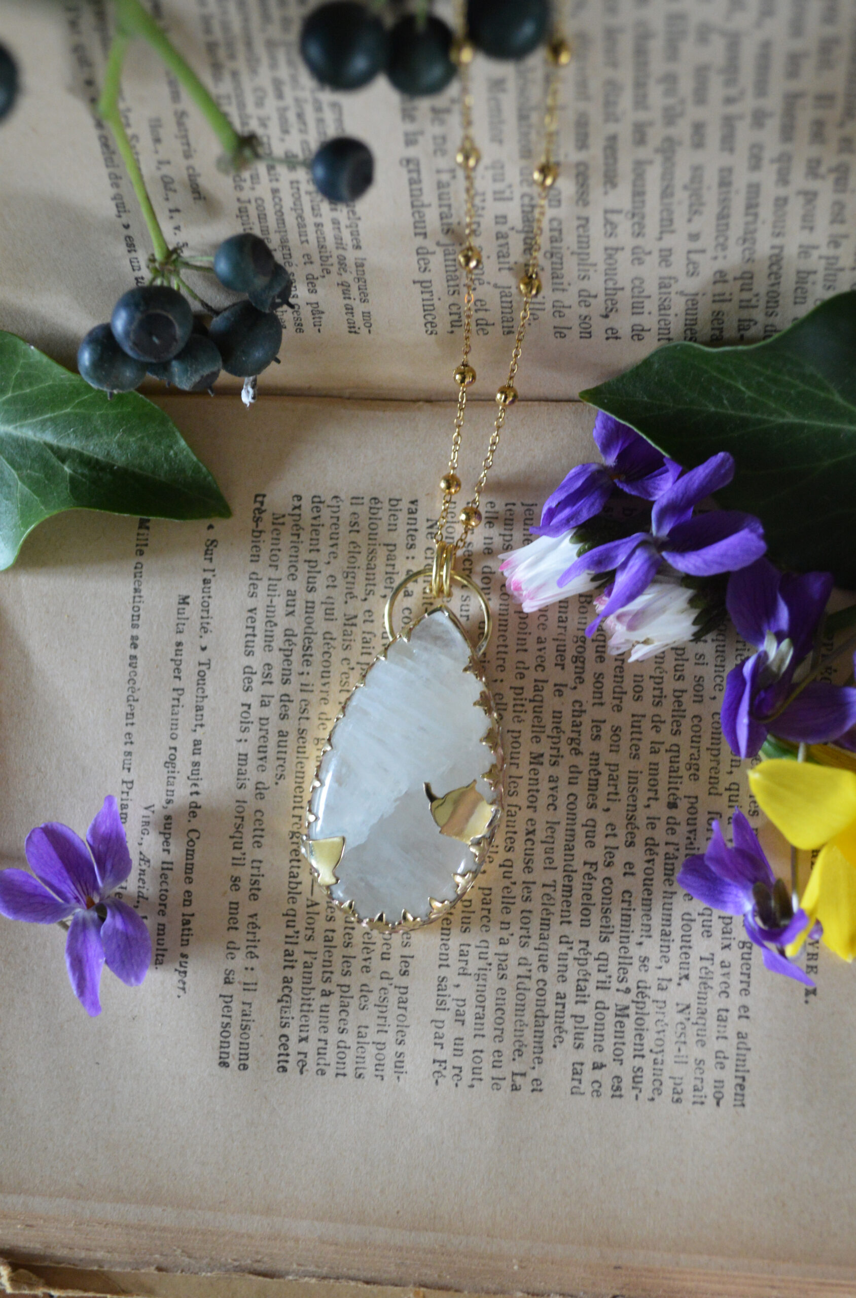 Pendentif A l'Heure du Thé, pierre de lune – Image 3