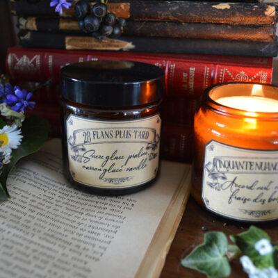 Bougie parfumée dans un pot ambré, 28 flans plus tard