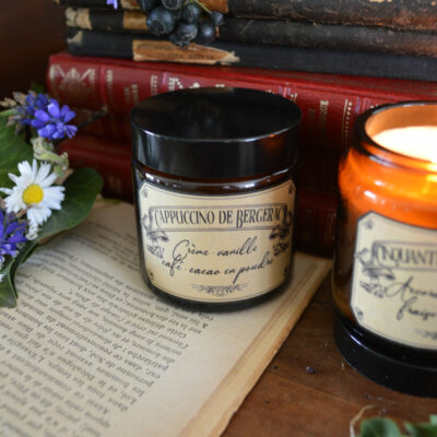 Bougie parfumée dans un pot ambré, Cappuccino de Bergerac