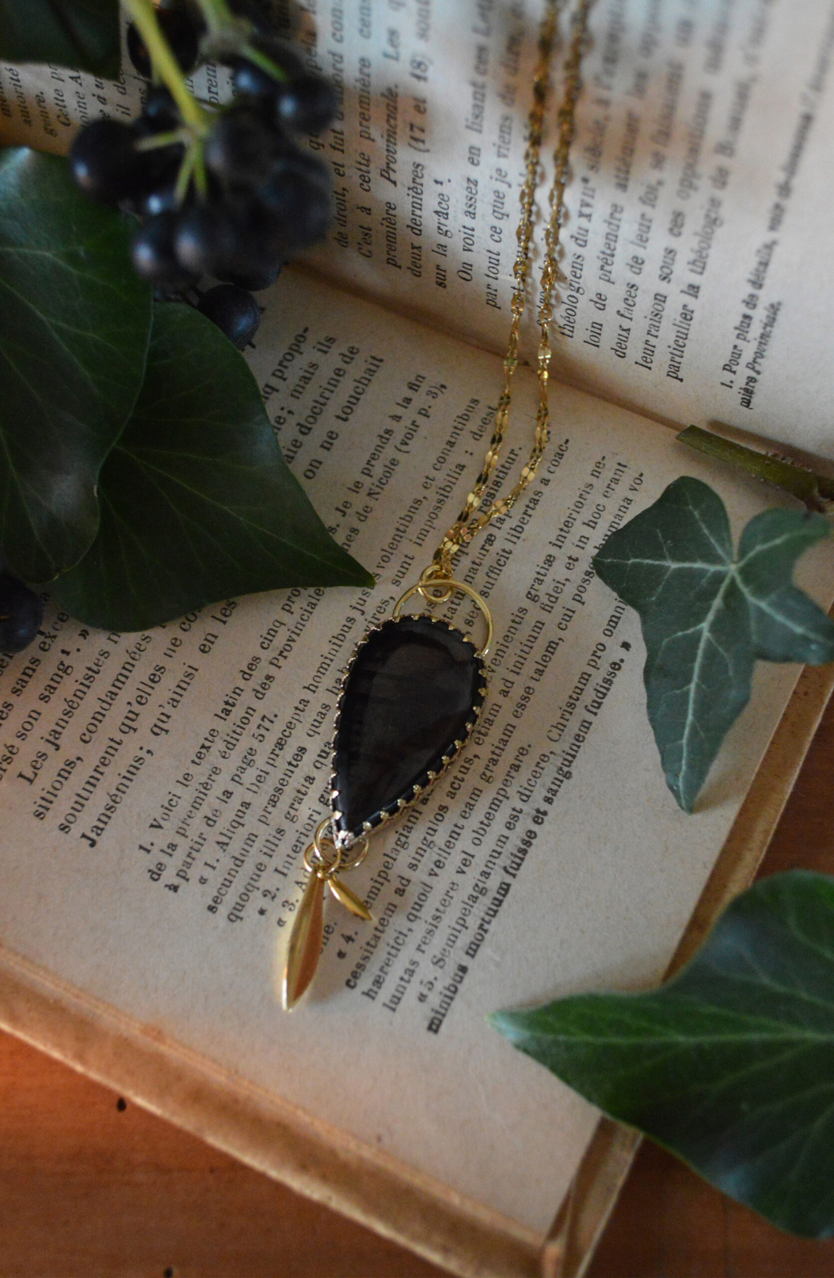 Pendentif Ecaille de Tiamat, hypersthène – Image 5