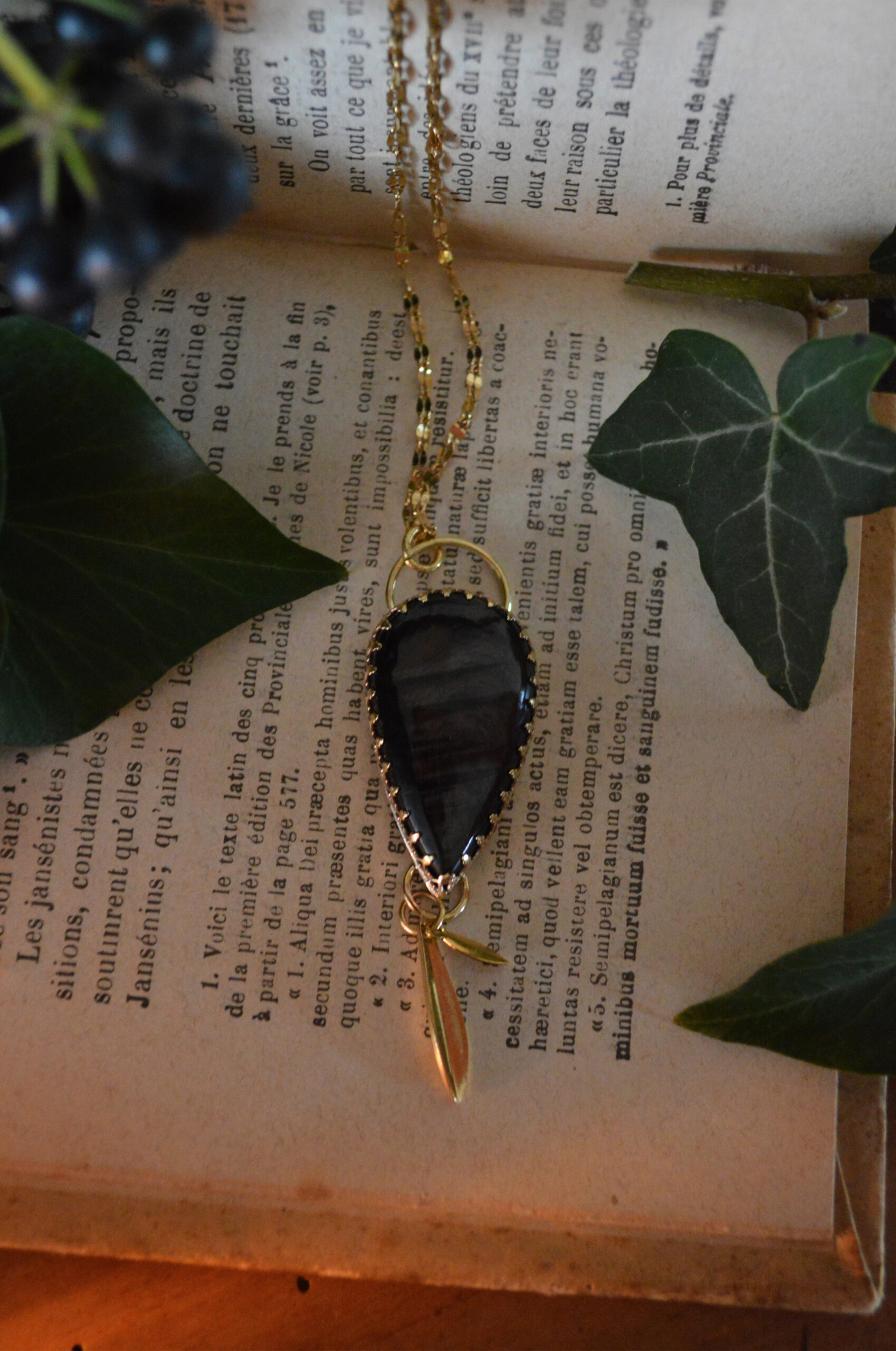 Pendentif Ecaille de Tiamat, hypersthène – Image 3