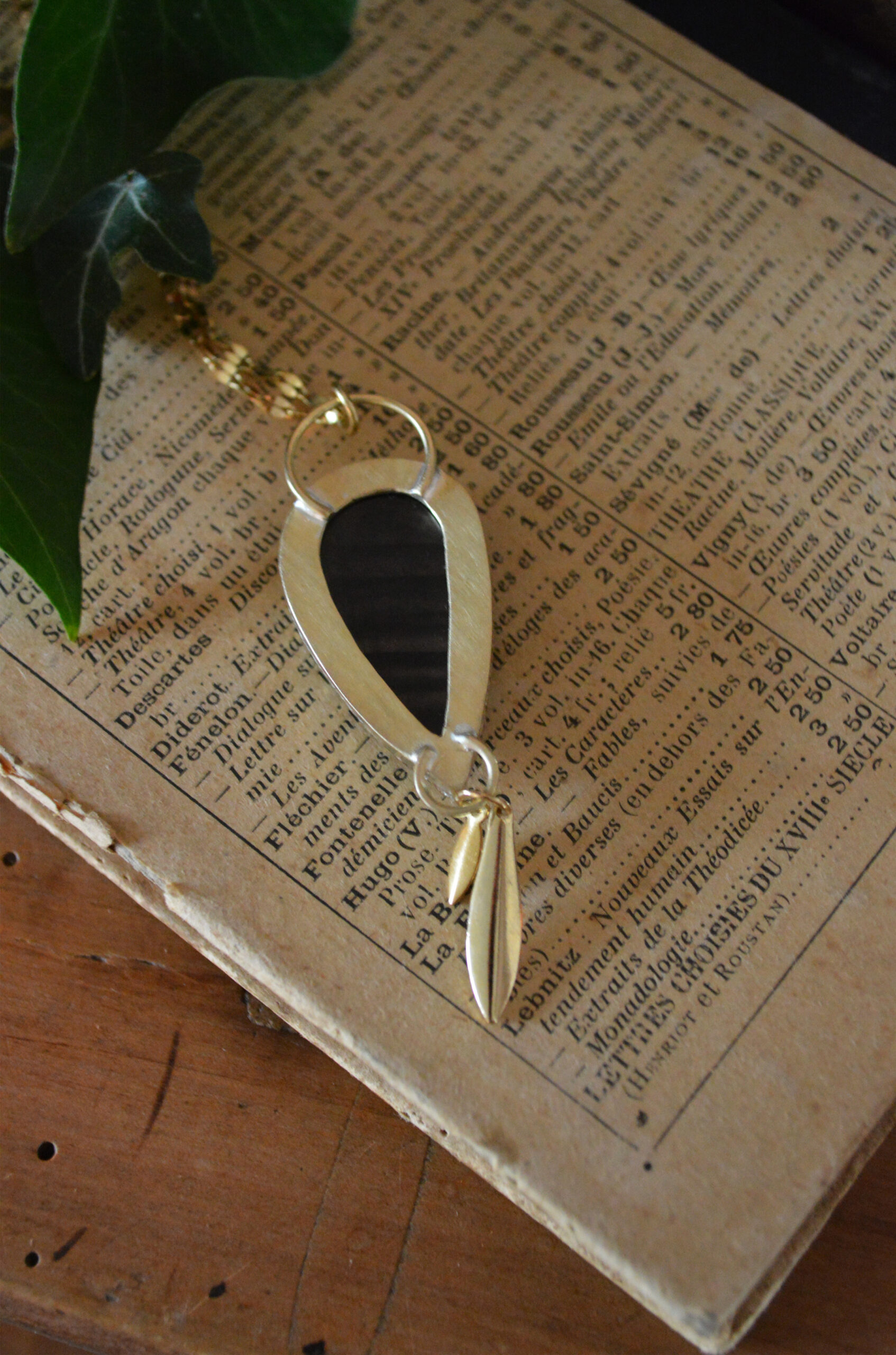 Pendentif Ecaille de Tiamat, hypersthène – Image 6