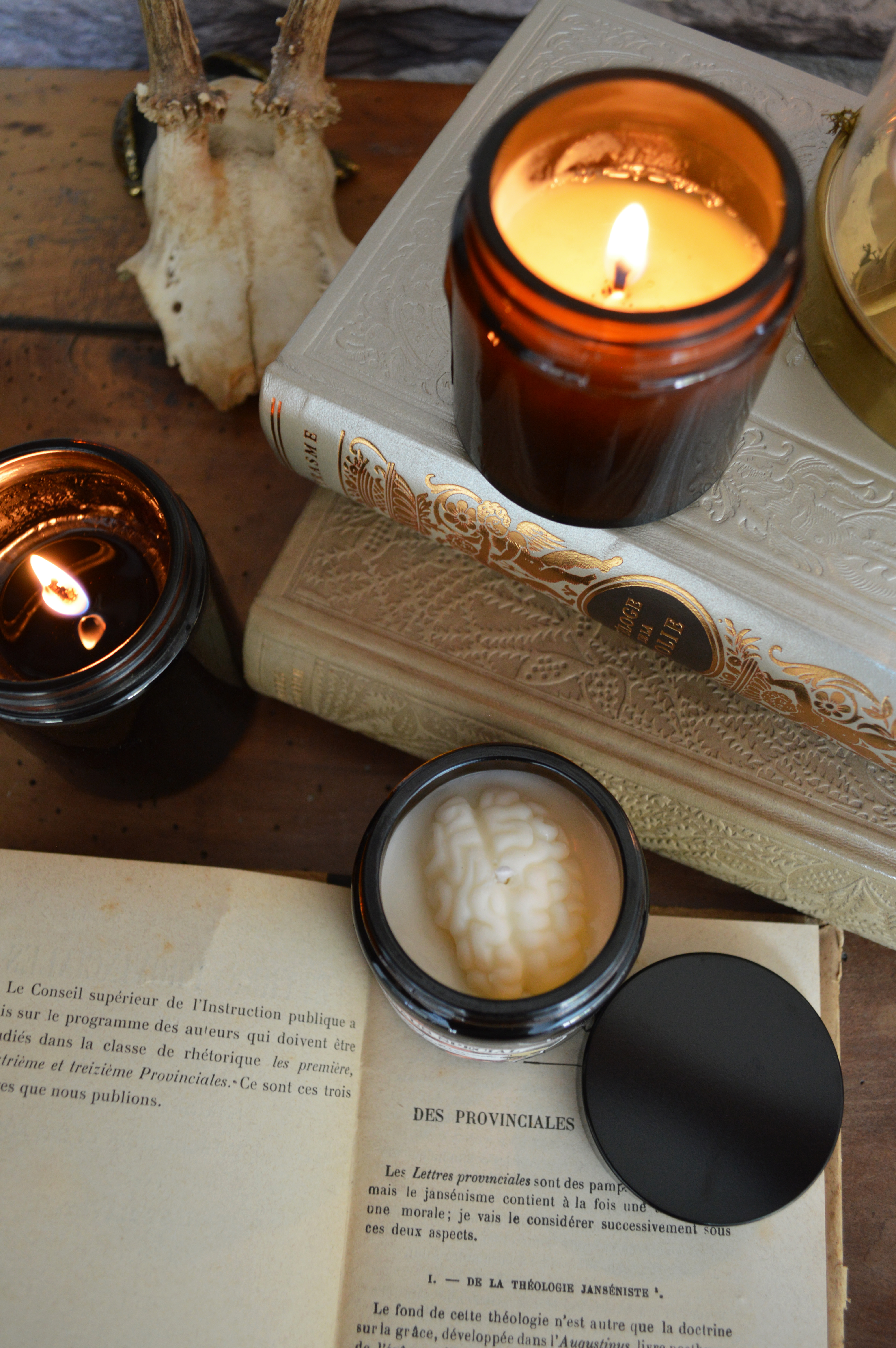 Bougie parfumée dans un pot ambré, Hannibal's Special