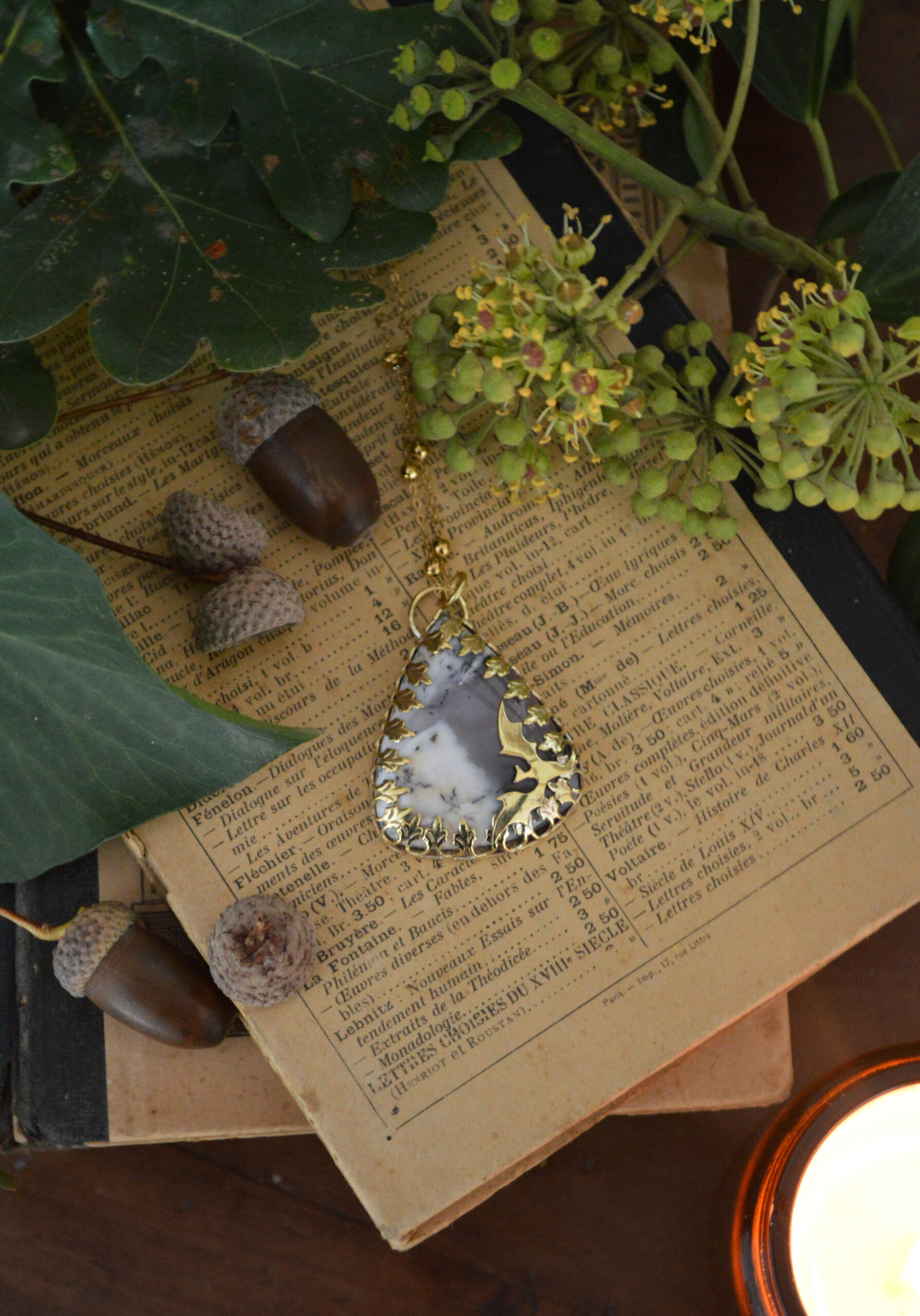 Pendentif l'Envol draconique, opale dendritique